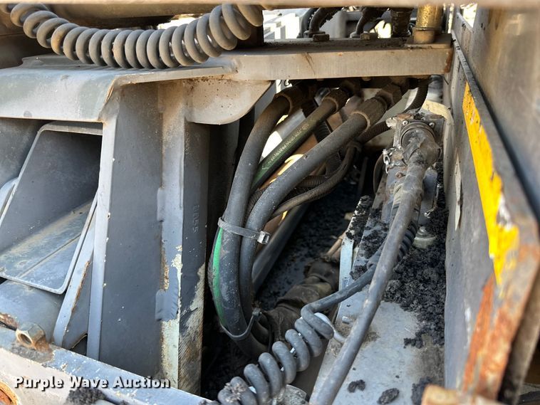 image for item DQ0798 2014 Volvo  P7110 paver