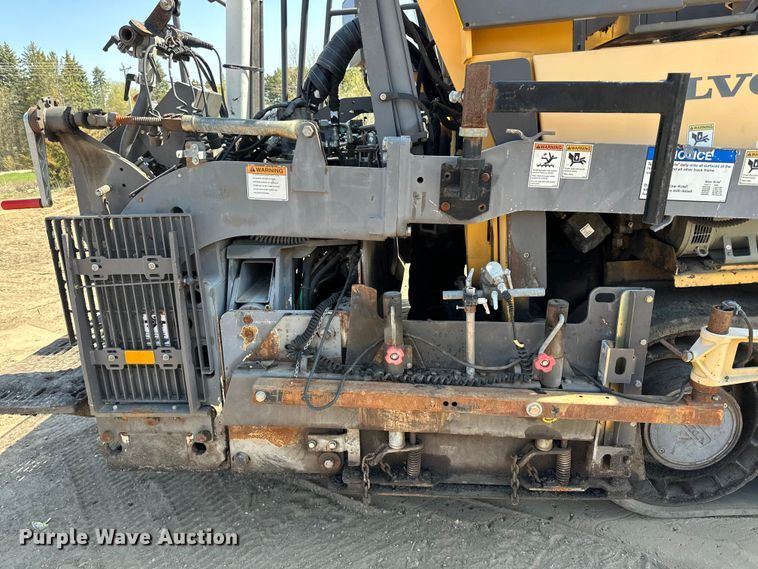 image for item DQ0798 2014 Volvo  P7110 paver