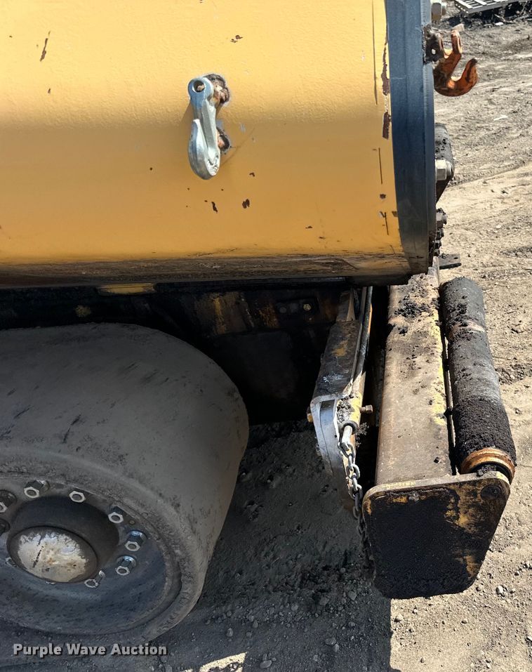 image for item DQ0798 2014 Volvo  P7110 paver