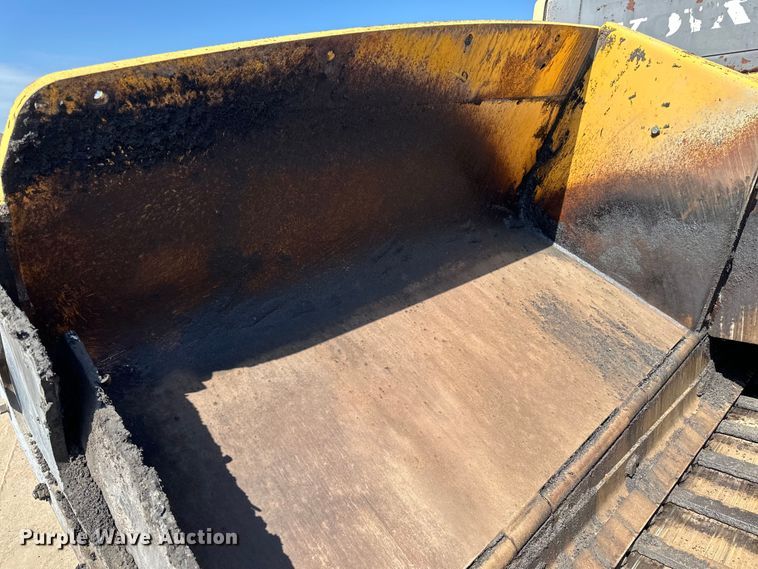 image for item DQ0798 2014 Volvo  P7110 paver