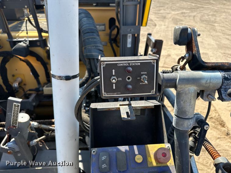 image for item DQ0798 2014 Volvo  P7110 paver