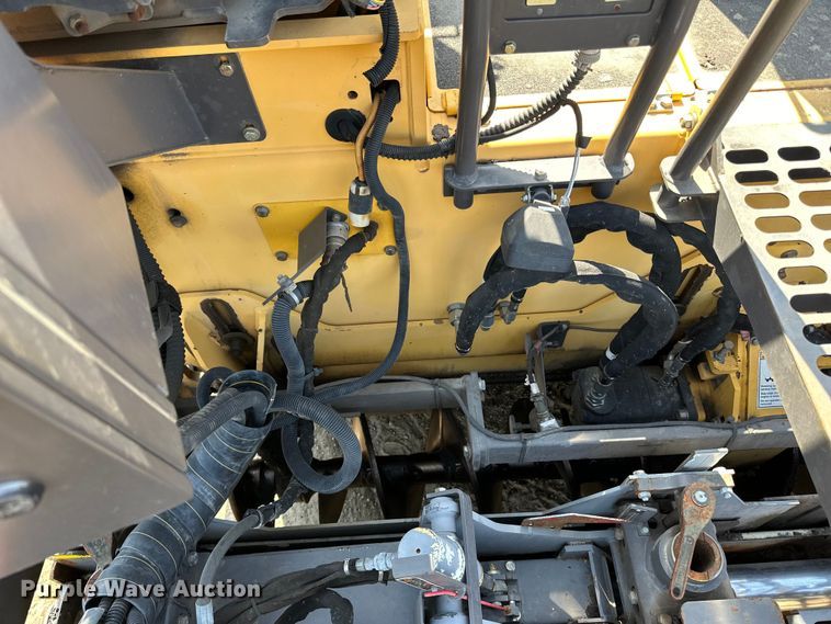 image for item DQ0798 2014 Volvo  P7110 paver