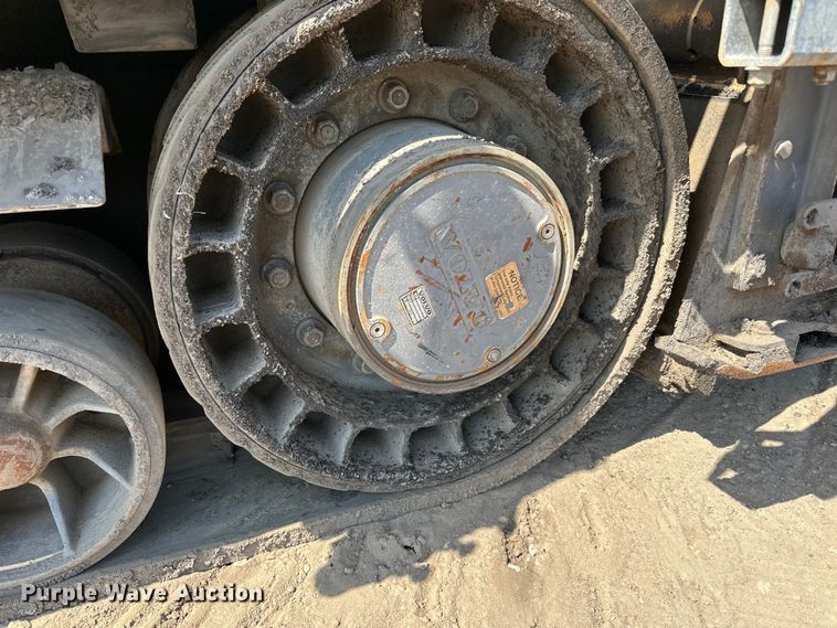 image for item DQ0798 2014 Volvo  P7110 paver