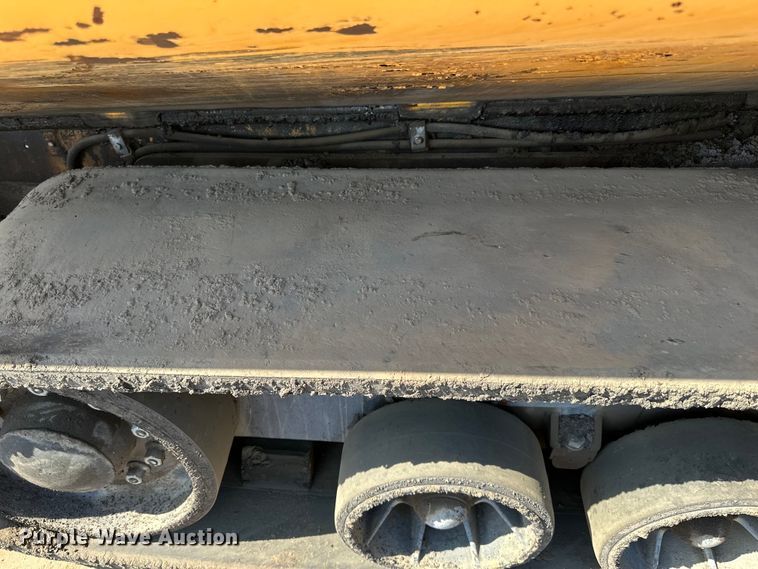 image for item DQ0798 2014 Volvo  P7110 paver