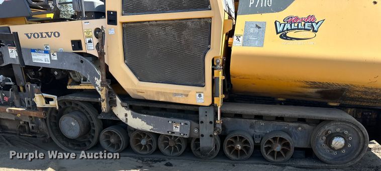 image for item DQ0798 2014 Volvo  P7110 paver
