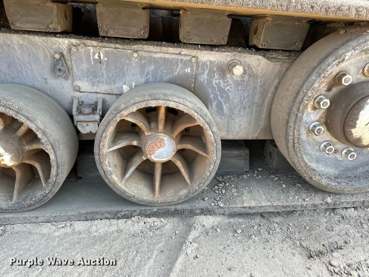 image for item DQ0798 2014 Volvo  P7110 paver