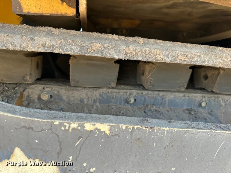 image for item DQ0798 2014 Volvo  P7110 paver