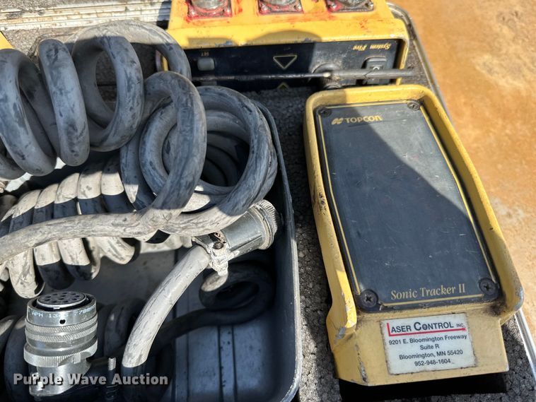 image for item DQ0798 2014 Volvo  P7110 paver