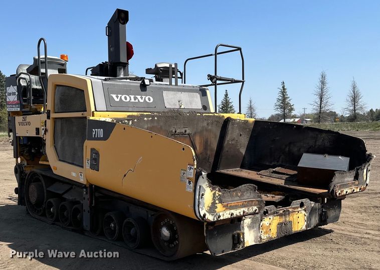 image for item DQ0799 2016 Volvo P7110 paver