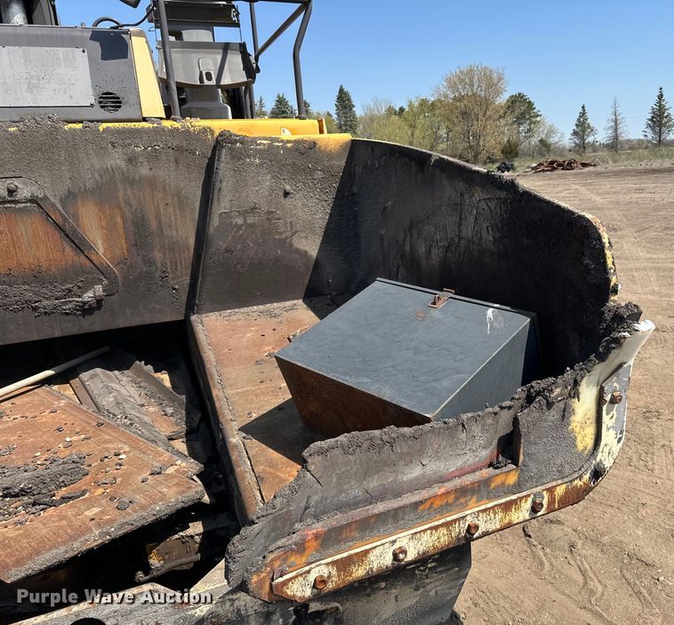 image for item DQ0799 2016 Volvo P7110 paver