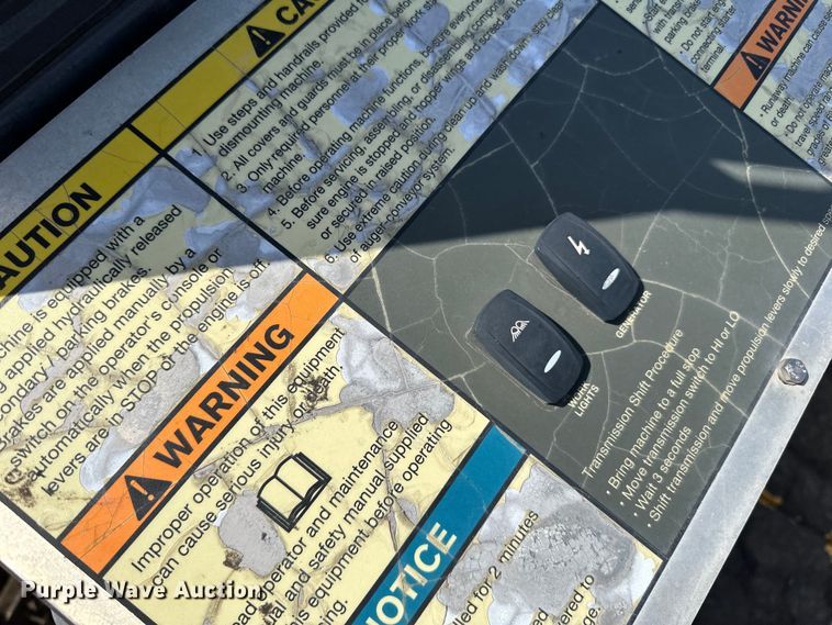 image for item DQ0799 2016 Volvo P7110 paver