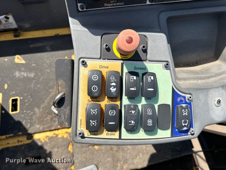 image for item DQ0799 2016 Volvo P7110 paver