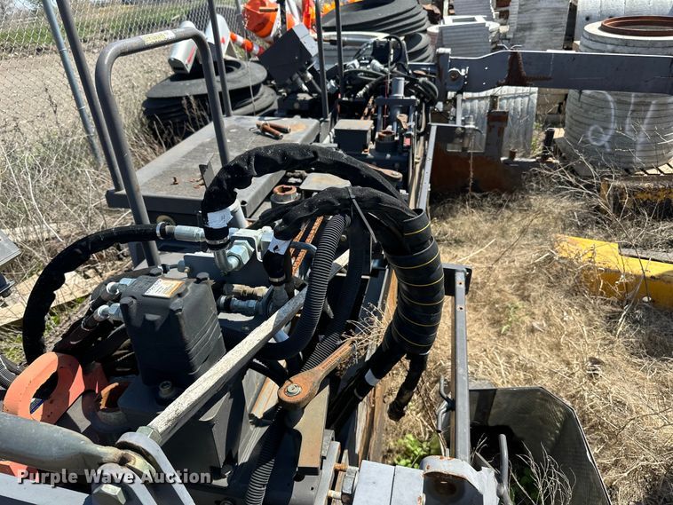 image for item DQ0799 2016 Volvo P7110 paver