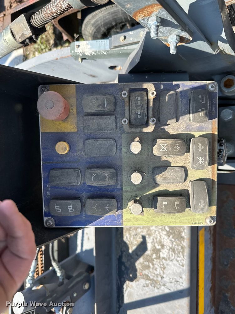 image for item DQ0799 2016 Volvo P7110 paver