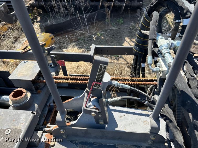 image for item DQ0799 2016 Volvo P7110 paver