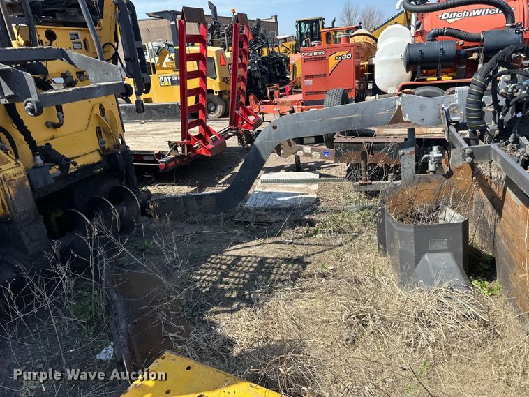 image for item DQ0799 2016 Volvo P7110 paver