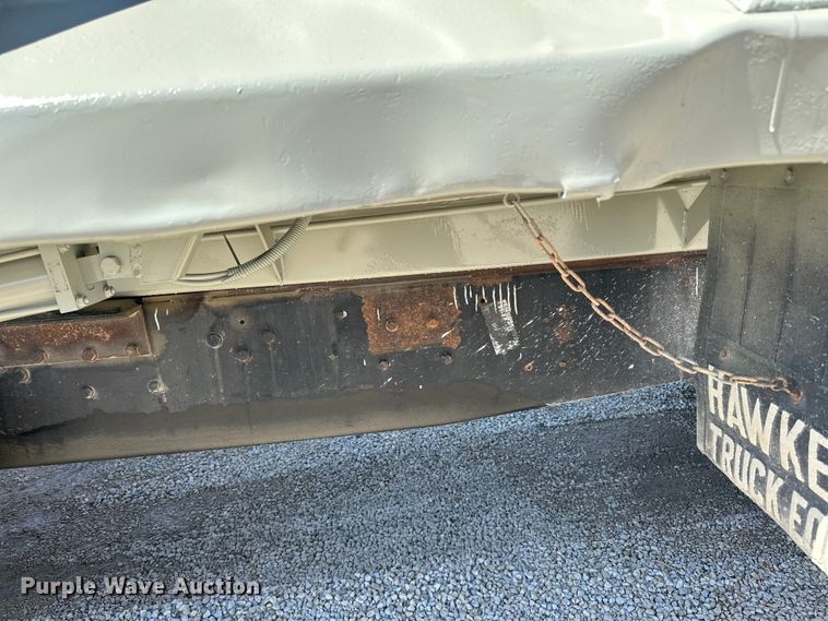 image for item DQ0812 1994 Ford  LT8000 dump truck