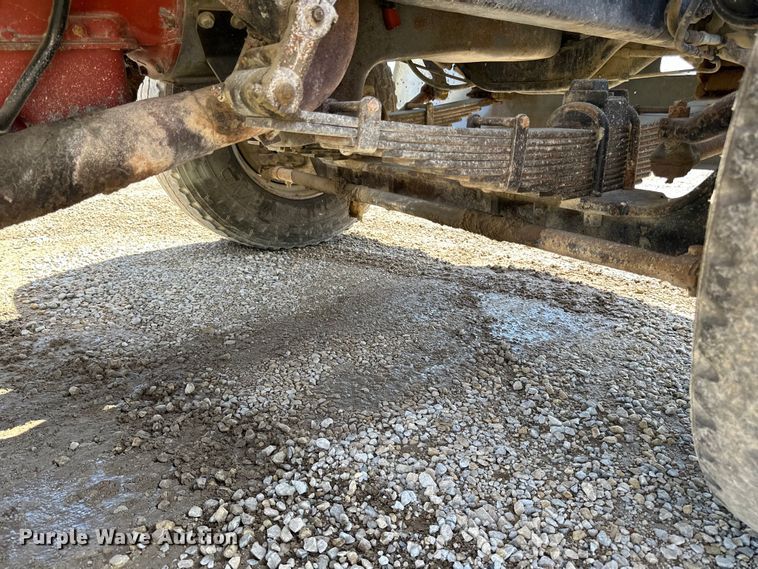 image for item DQ0812 1994 Ford  LT8000 dump truck