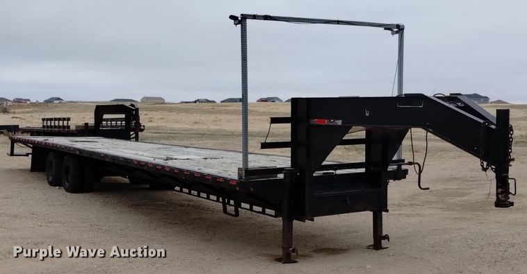 image for item DQ6077 2007 Delta equipment trailer