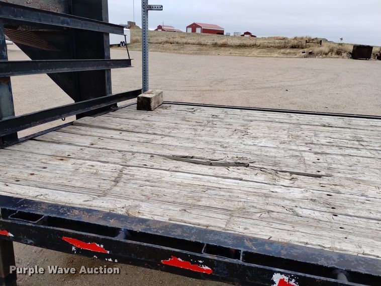 image for item DQ6077 2007 Delta equipment trailer