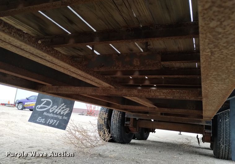 image for item DQ6077 2007 Delta equipment trailer