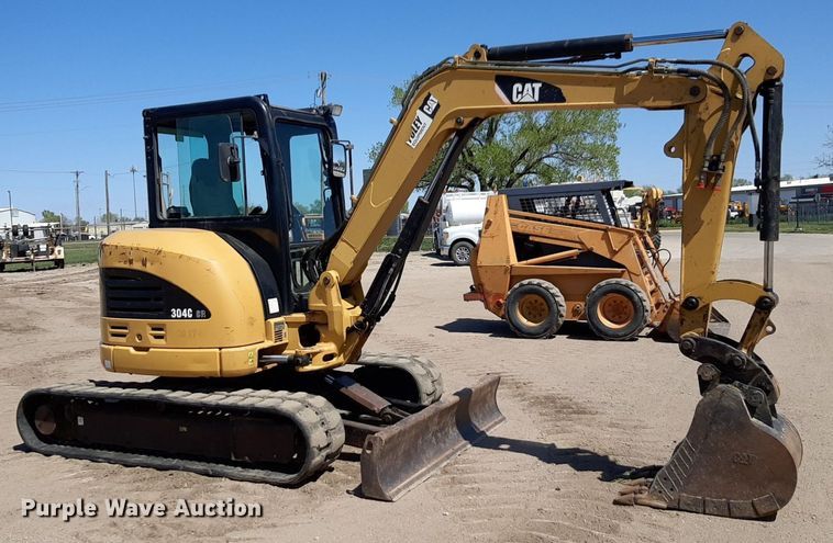 image for item DQ6963 2009 Caterpillar 304C CR mini excavator
