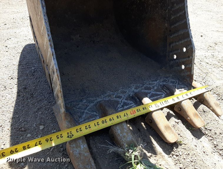 image for item DQ6963 2009 Caterpillar 304C CR mini excavator