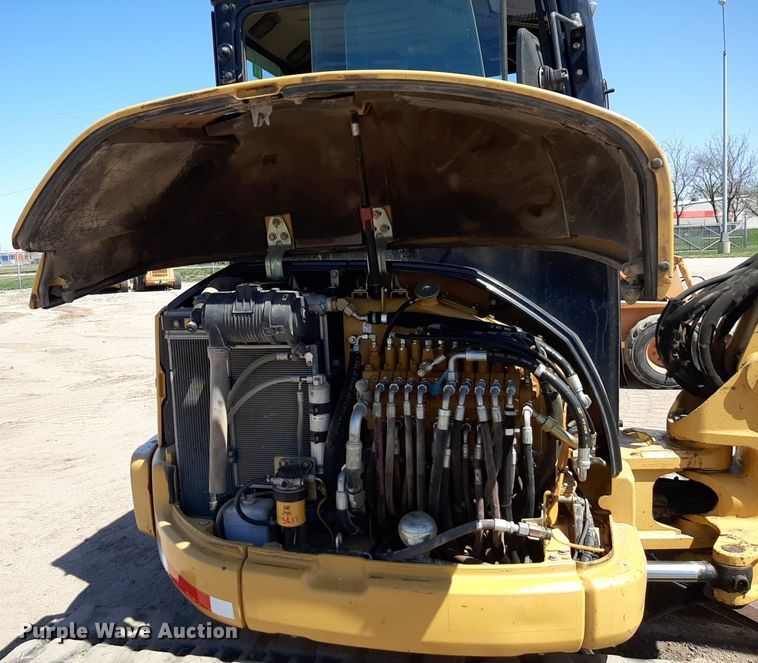 image for item DQ6963 2009 Caterpillar 304C CR mini excavator