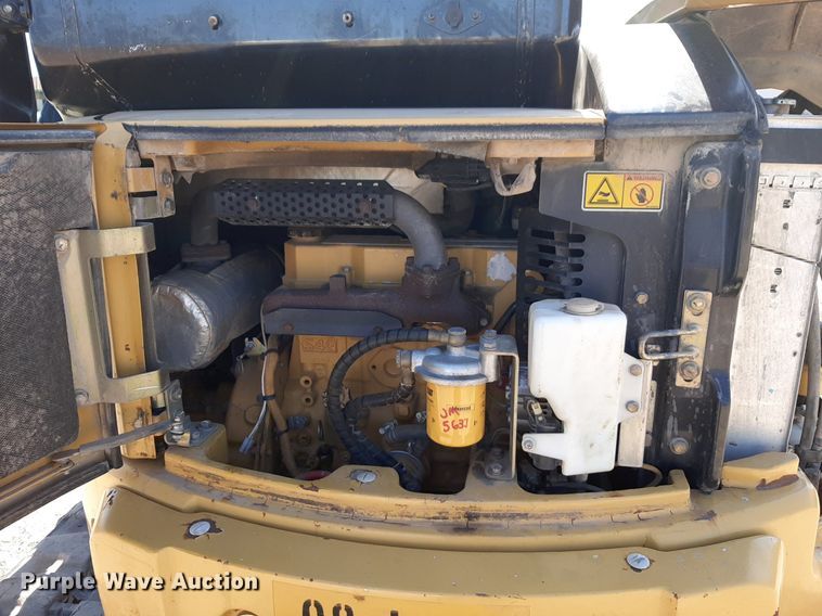 image for item DQ6963 2009 Caterpillar 304C CR mini excavator