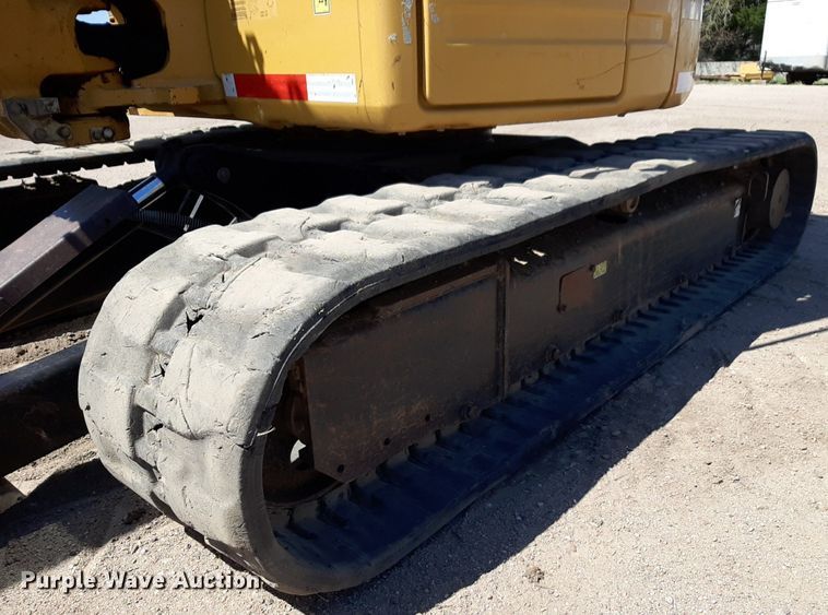 image for item DQ6963 2009 Caterpillar 304C CR mini excavator