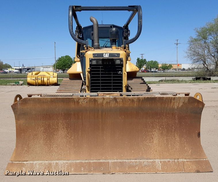 image for item DQ6964 2015 Caterpillar D6N XL dozer