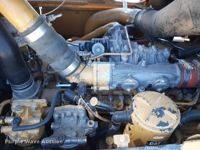 image for item DQ6964 2015 Caterpillar D6N XL dozer