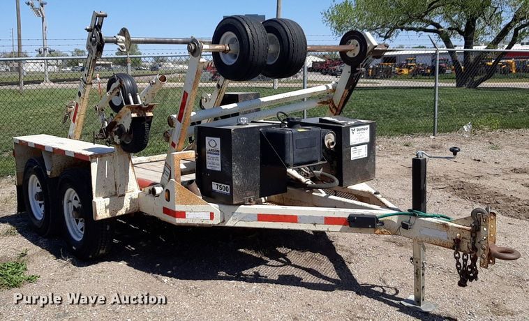image for item DQ6965 2012 Larson 7500 reel trailer