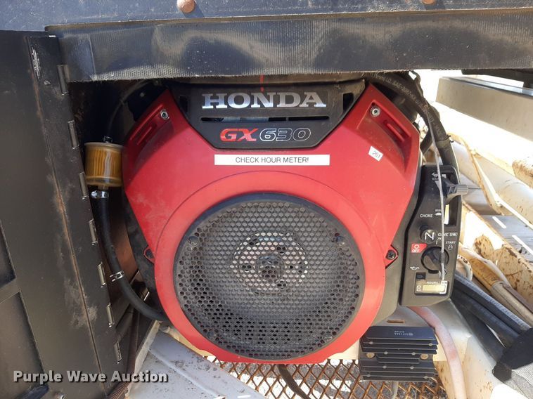 image for item DQ6965 2012 Larson 7500 reel trailer