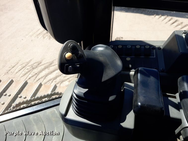 image for item DQ6966 2012 Caterpillar D6K XL dozer