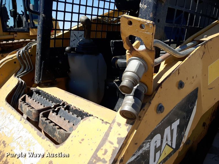 image for item DQ6967 2013 Caterpillar 259B Series 3 tracked skid steer loader
