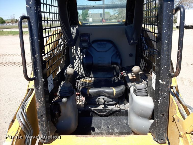 image for item DQ6967 2013 Caterpillar 259B Series 3 tracked skid steer loader