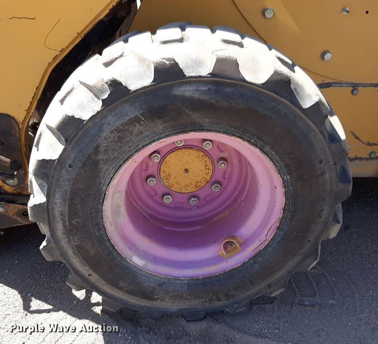 image for item DQ6968 2011 Caterpillar 252B3 skid steer loader