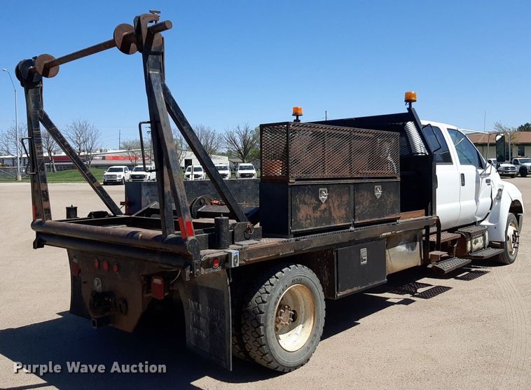 image for item DQ6970 2007 Ford F650 Crew Cab flatbed truck
