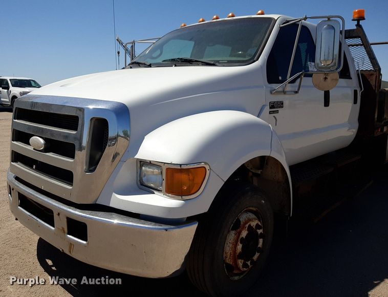 image for item DQ6970 2007 Ford F650 Crew Cab flatbed truck