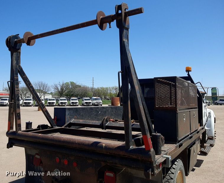 image for item DQ6970 2007 Ford F650 Crew Cab flatbed truck