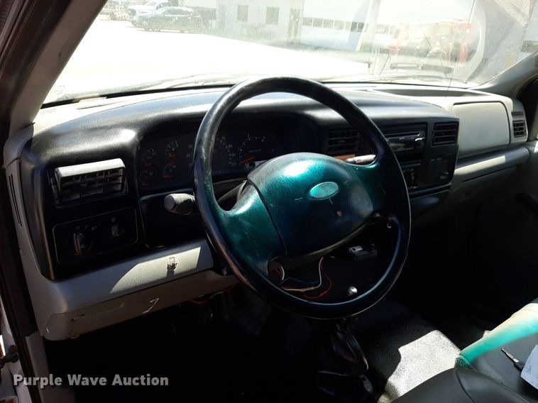 image for item DQ6970 2007 Ford F650 Crew Cab flatbed truck