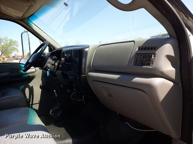 image for item DQ6970 2007 Ford F650 Crew Cab flatbed truck