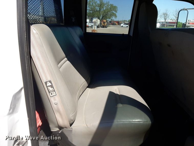 image for item DQ6970 2007 Ford F650 Crew Cab flatbed truck