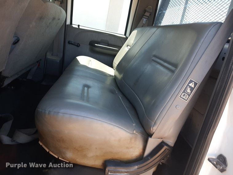 image for item DQ6970 2007 Ford F650 Crew Cab flatbed truck