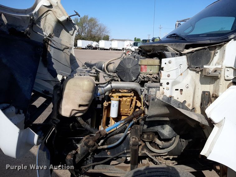 image for item DQ6970 2007 Ford F650 Crew Cab flatbed truck