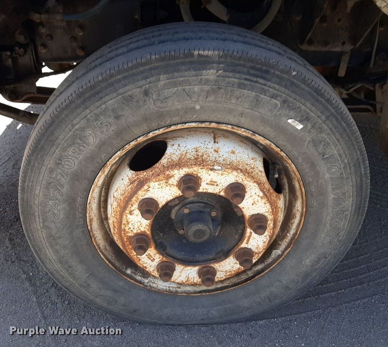 image for item DQ6970 2007 Ford F650 Crew Cab flatbed truck