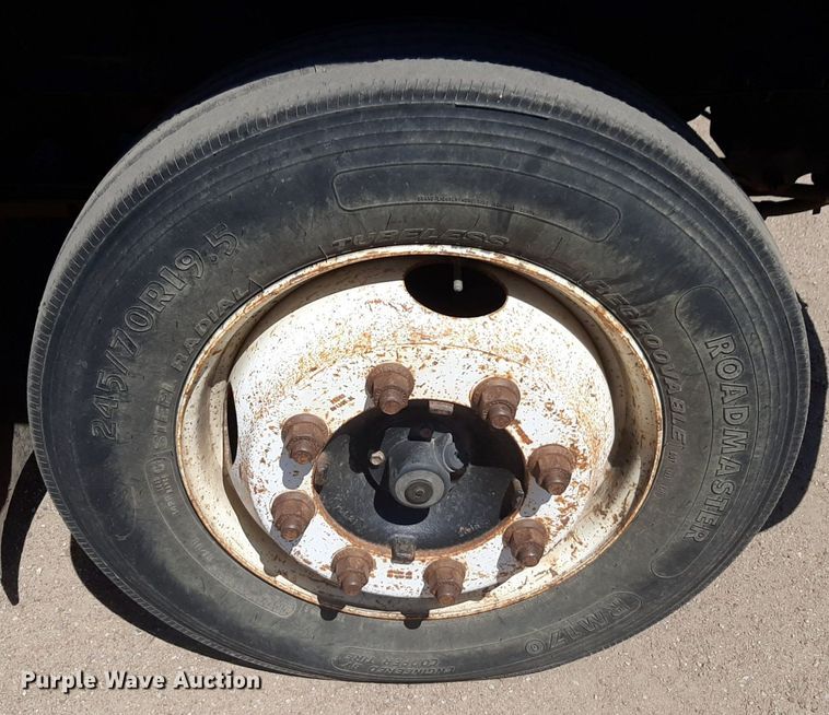 image for item DQ6970 2007 Ford F650 Crew Cab flatbed truck