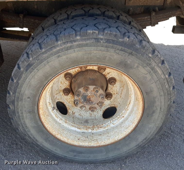 image for item DQ6970 2007 Ford F650 Crew Cab flatbed truck