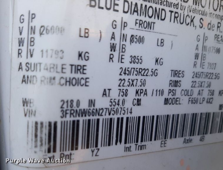 image for item DQ6970 2007 Ford F650 Crew Cab flatbed truck